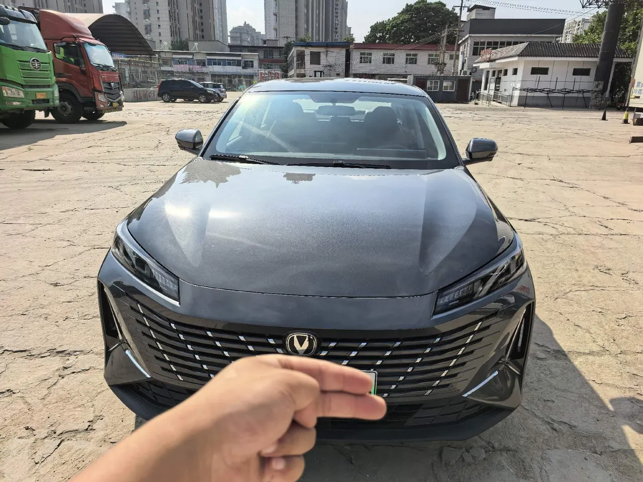 ChangAn Yidong New Energy 2025 Yidong PHEV 1.5 Stepless Smart New Blue Whale 145KM Battleship Edition Automatic Gear 2