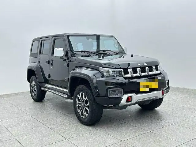Beijing 2020 BJ40 2.0T 4-wheel drive city hunter version chivalrous automatic gear 2