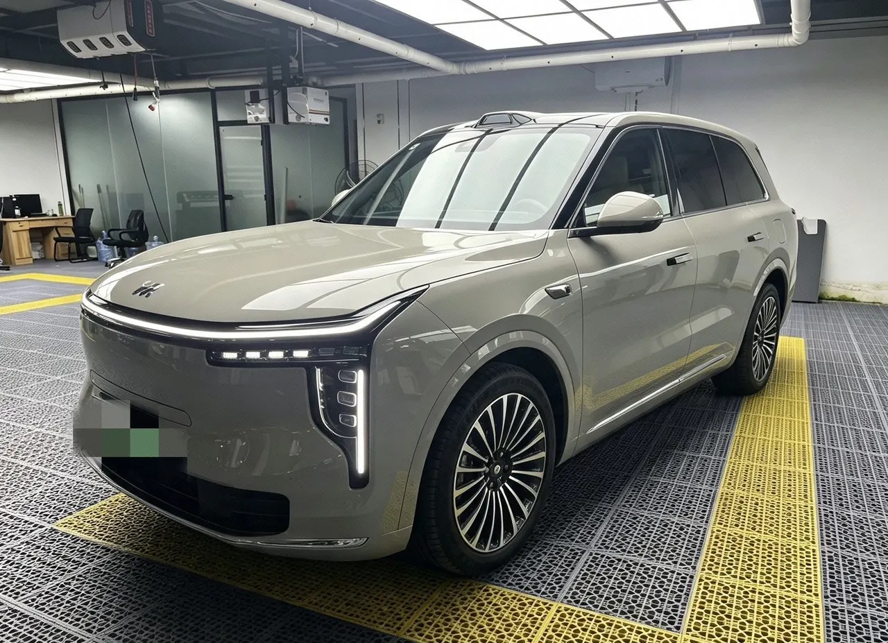 打开图片灯箱:IM 2026 IM LS8 66 Ultra Technology Flagship Large Five-seater Automatic Transmission