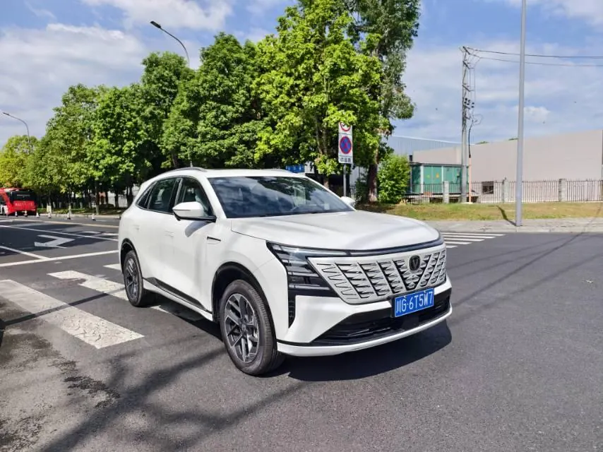 ChangAn 2025 CS75 PLUS 1.5T New Blue Whale Flagship Automatic 3
