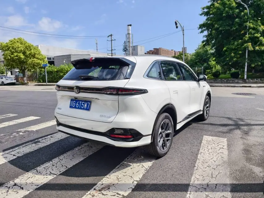 ChangAn 2025 CS75 PLUS 1.5T New Blue Whale Flagship Automatic 6