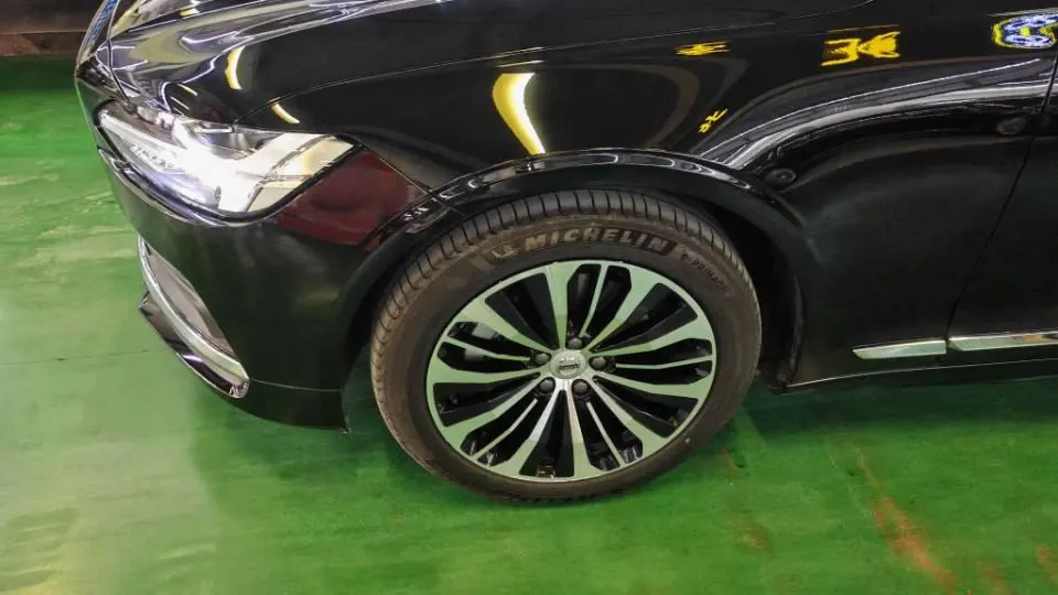 Volvo 2024 S90 48V 2.0T B5 Zhiyi Deluxe Edition Automatic Gear 3