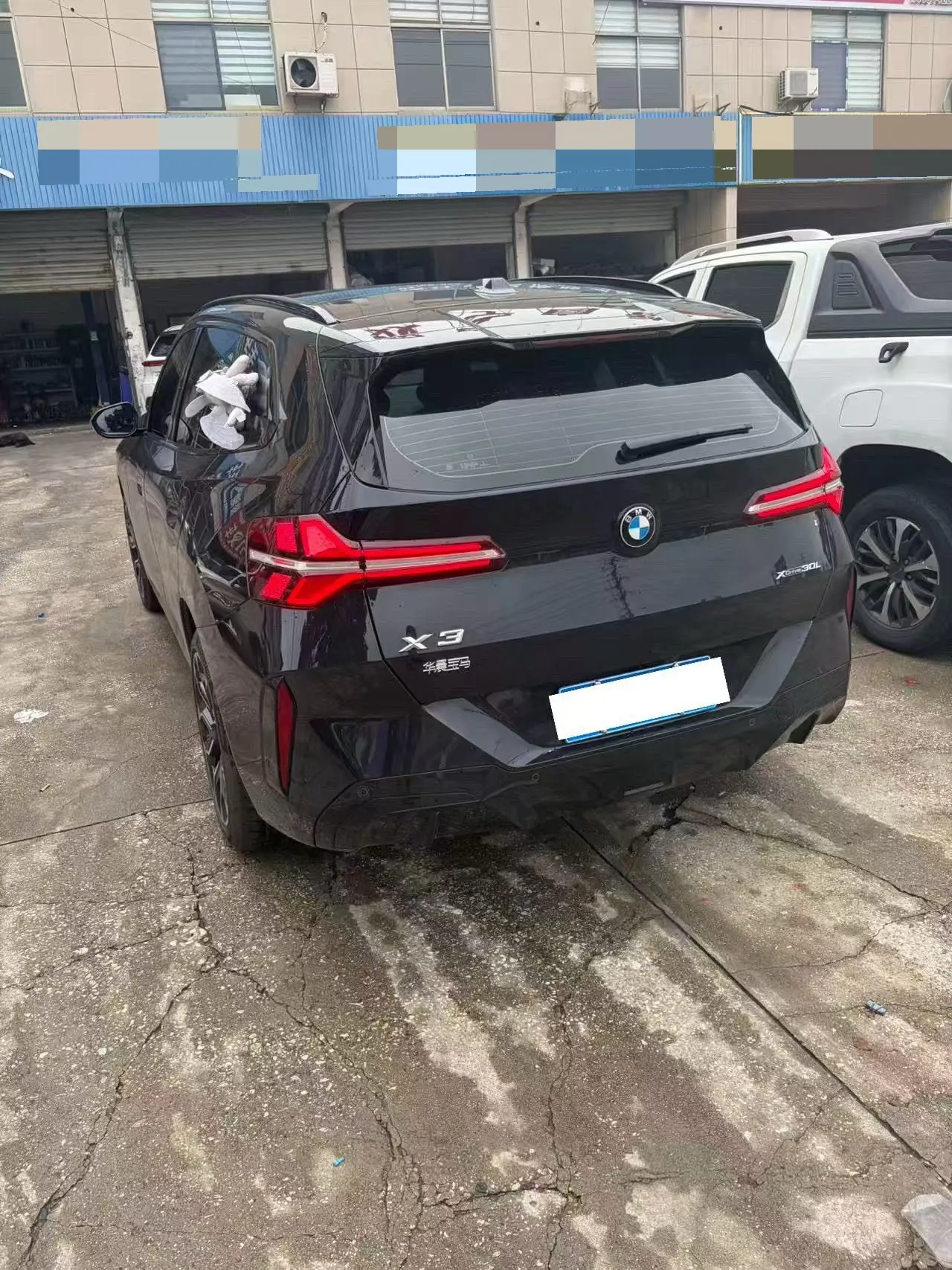 BMW 2026 X3 xDrive30L 2.0T exclusive m sports obsidian night suit automatic gear 3