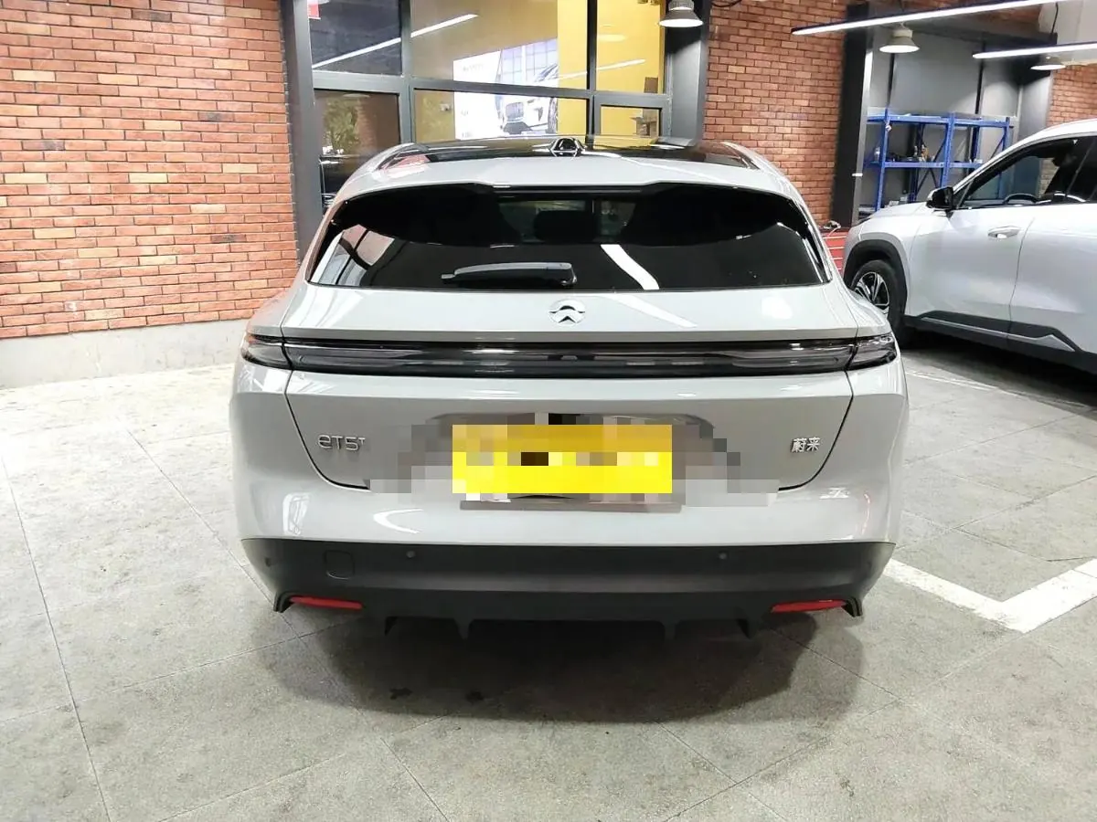 NIO 2024 ET5T 75kWh Touring automatic 8