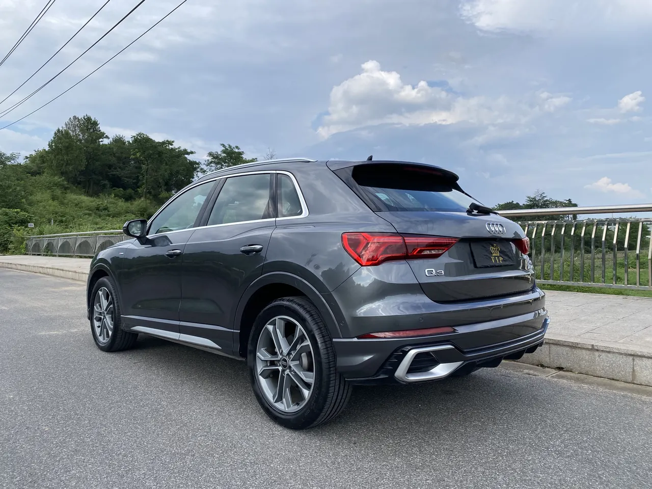 Audi 2024 Q3 2.0TFSI 40TFSI Fashion Dynamic Automatic 5