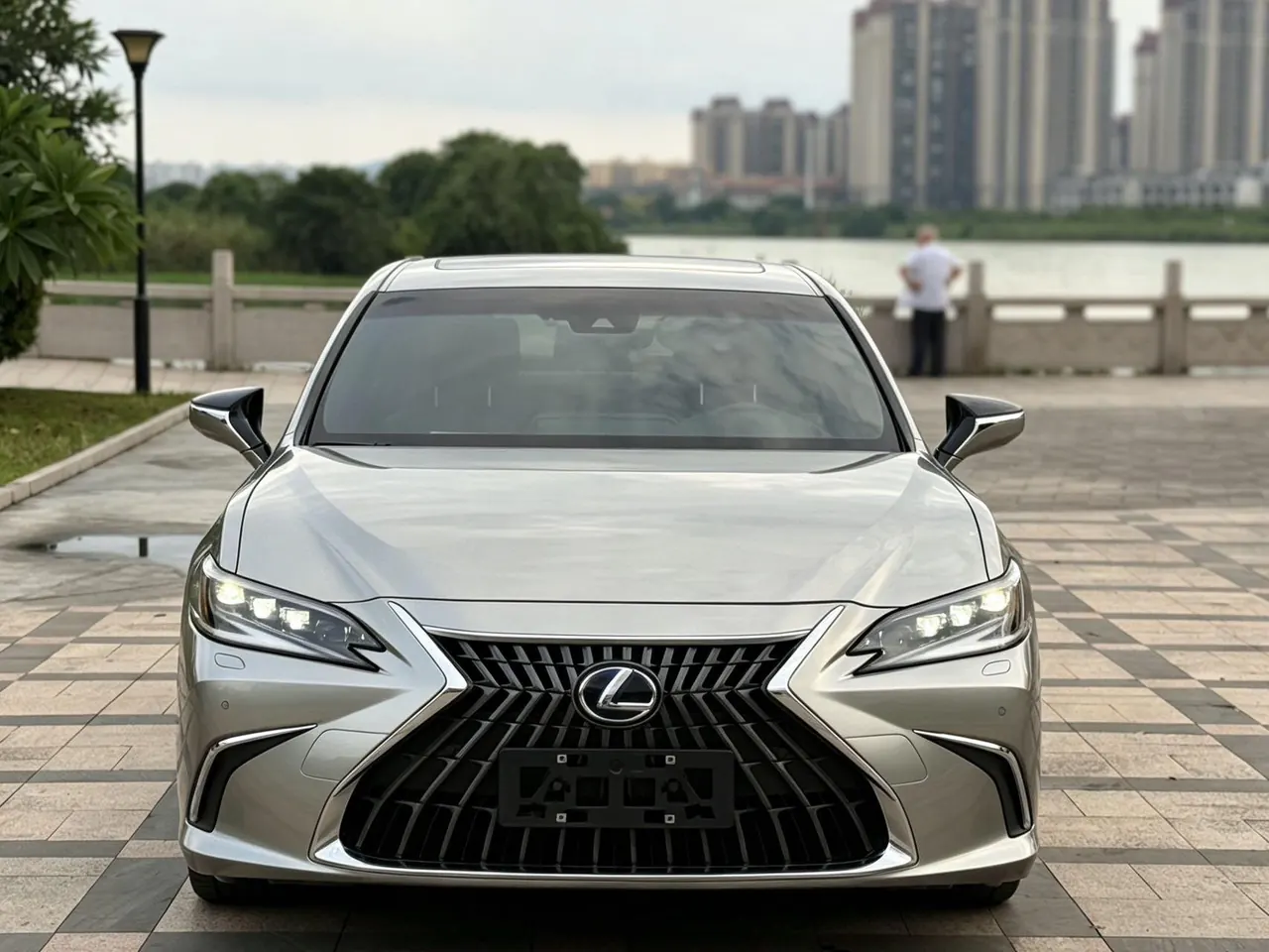 Lexus ES (Imported) 2021 ES300h 2.5 Stepless Premium Edition Automatic Gear 2