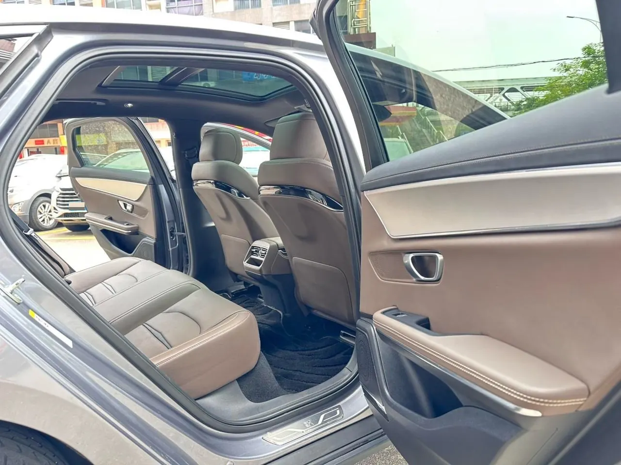 BYD 2020 Han DM 2.0T 4-wheel drive performance version noble automatic gear 11
