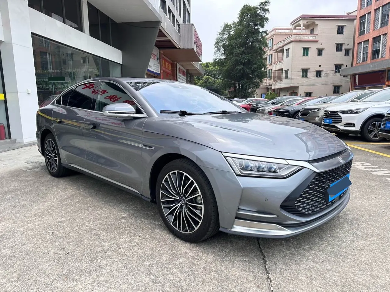 BYD 2020 Han DM 2.0T 4-wheel drive performance version noble automatic gear 3