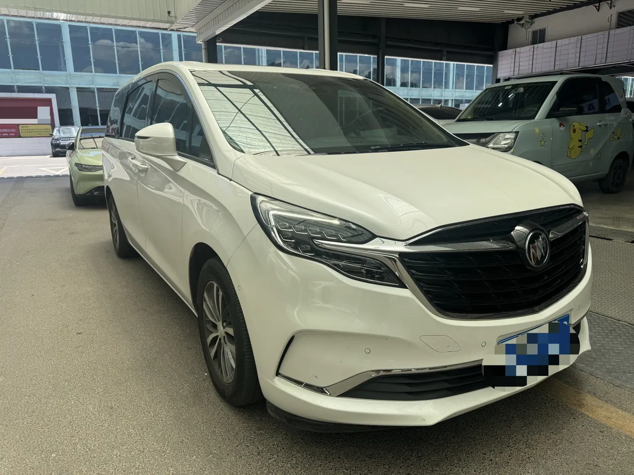 Buick 2020 GL8 ES Lu Zun 2.0T 653T Exclusive Automatic Gear 3