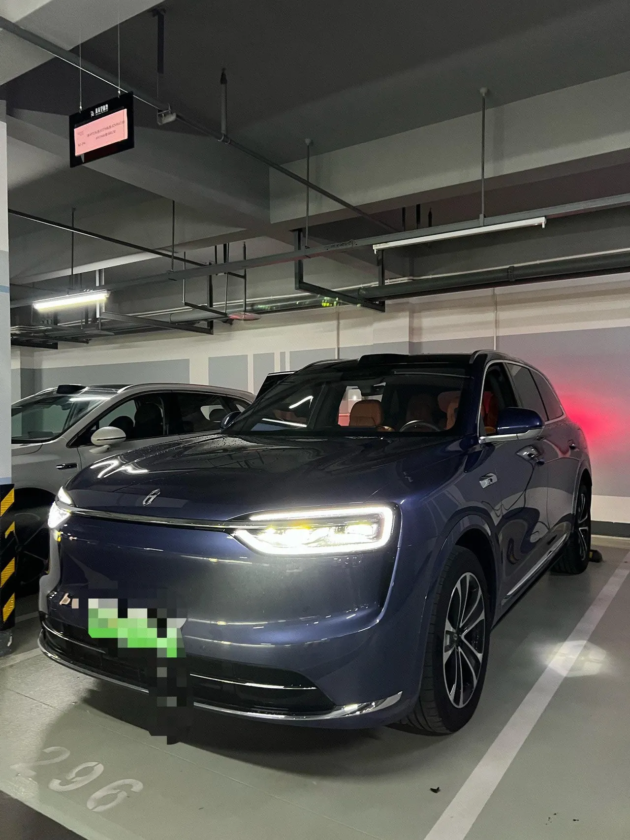 打开图片灯箱:AITO 2026 AITO M7 extended range Ultra 4-wheel drive version 5 (192-line laser Radar) automatic gear