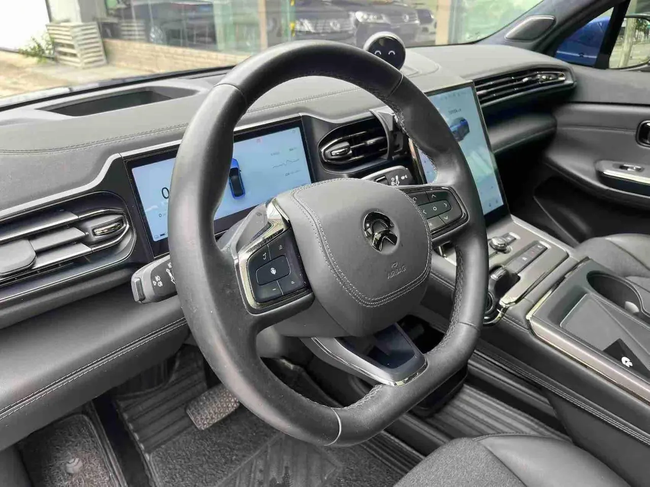 NIO 2020 EC 6 605KM Sports Edition Automatic Gear 11