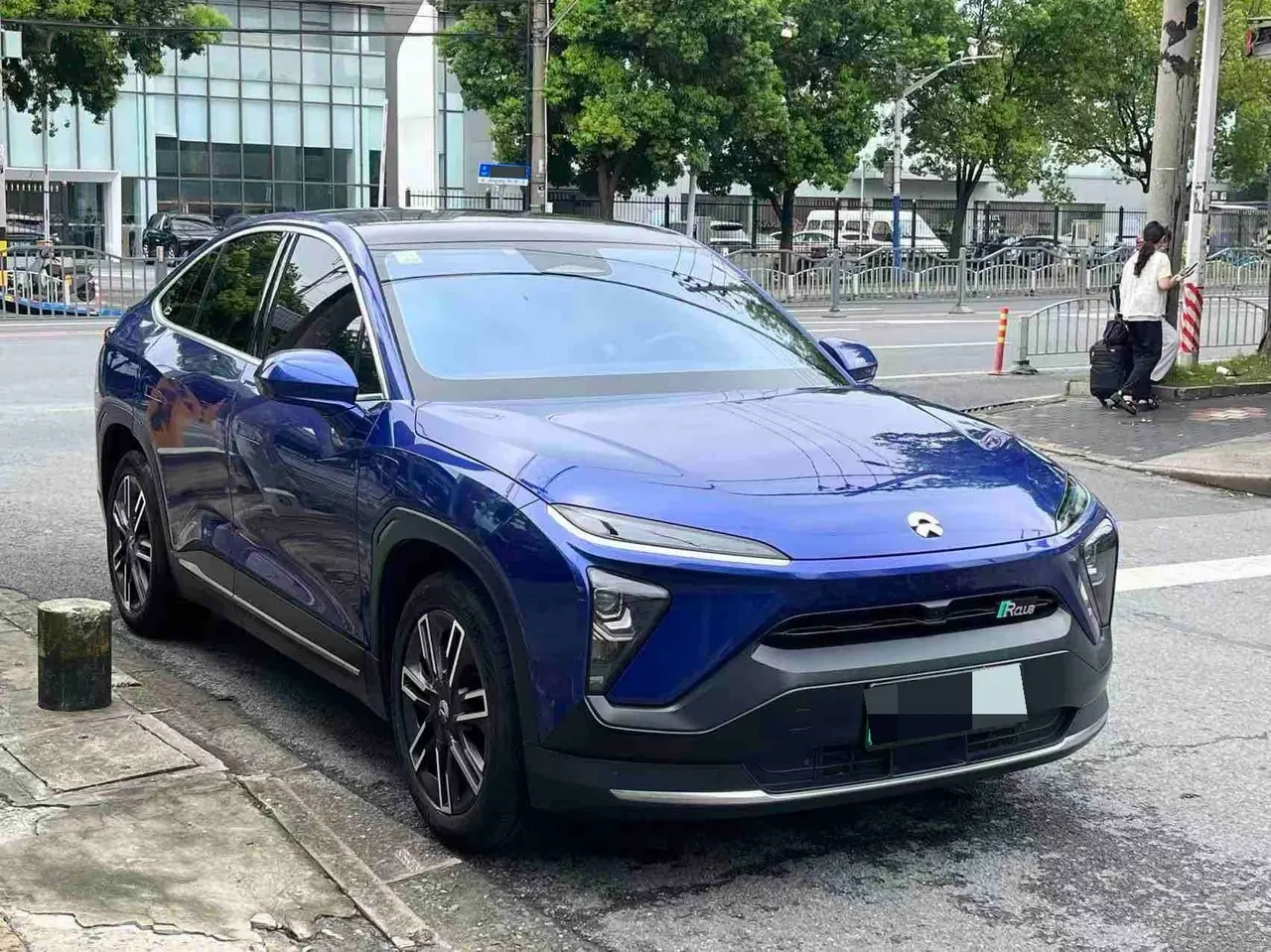 NIO 2020 EC 6 605KM Sports Edition Automatic Gear 3