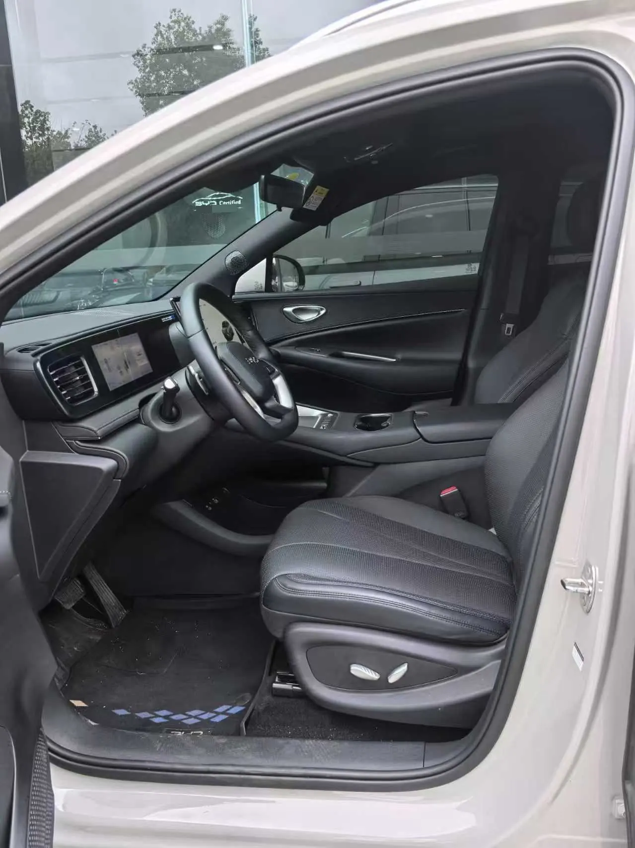 Geely Galaxy 2026 E 5 610km Discovery Edition Automatic Gear 3
