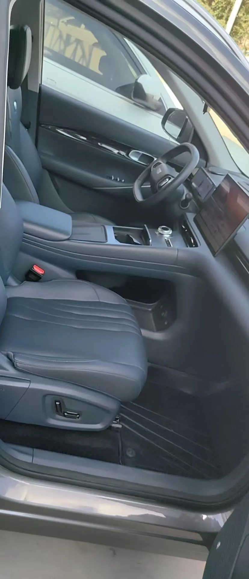 Geely Galaxy 2026 E 5 610km Discovery Edition Automatic Gear 5