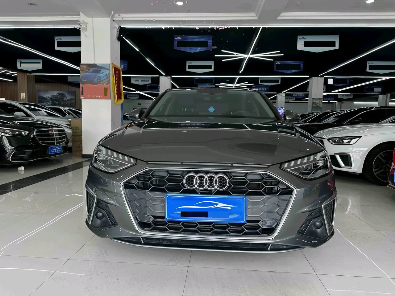 Audi 2024 A4L 2.0TFSI 40TFSI Fashion Dynamic Automatic 2