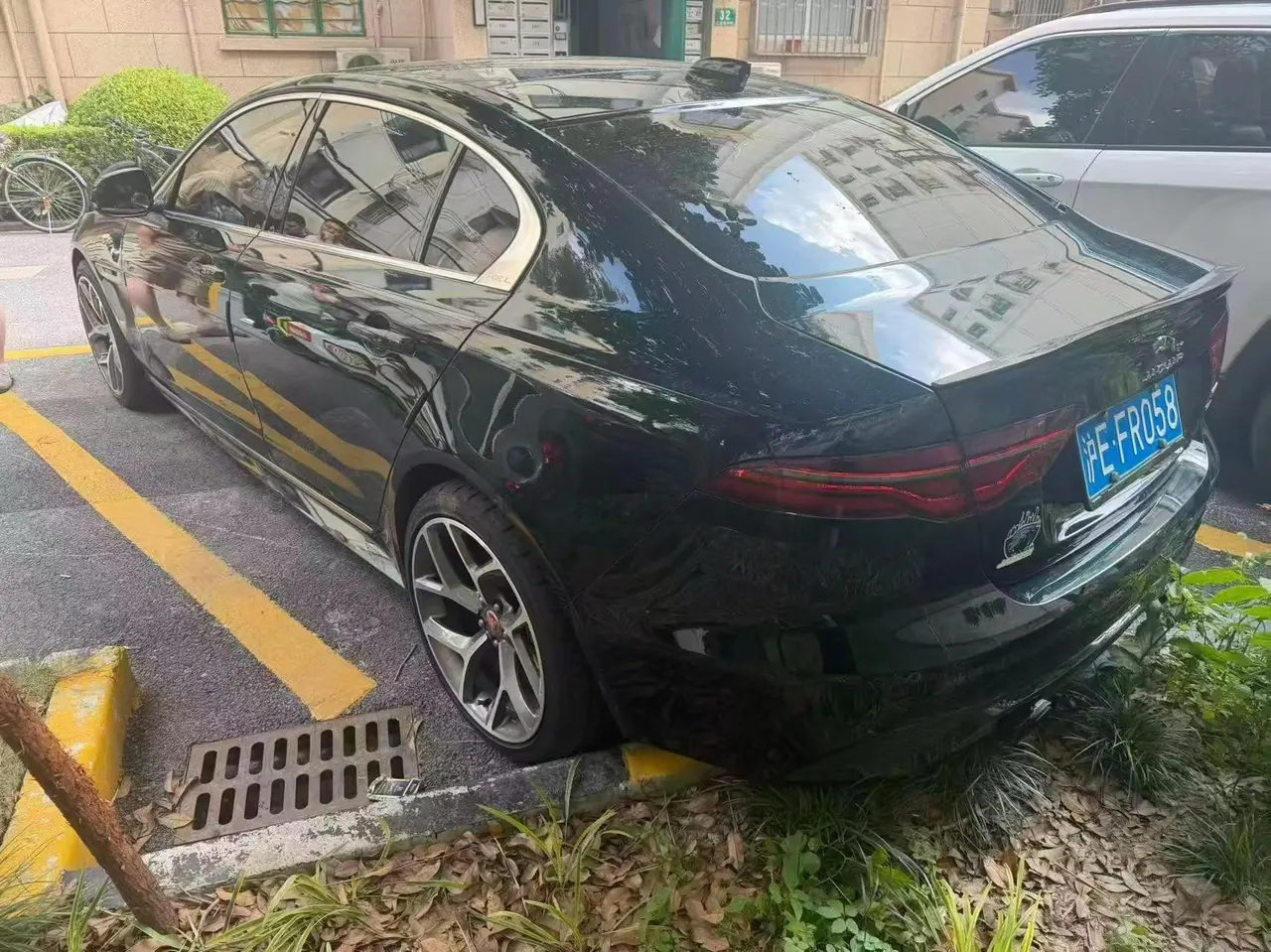 Jaguar 2024 XEL 2.0T 250PS R-DYNAMIC S Enterprising Sports Edition Automatic Gear 2