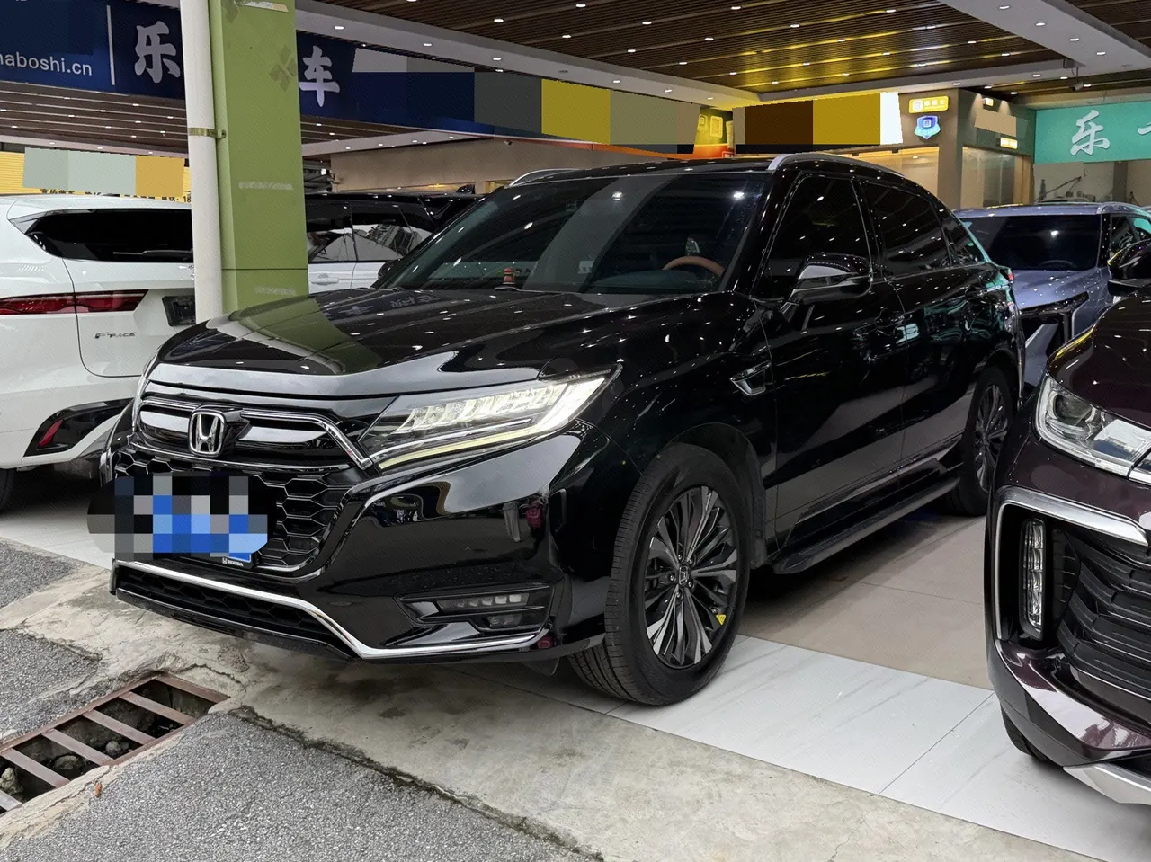 Open image lightbox: Honda 2020 UR-V 2.0T 370TURBO two-drive elegant version of automatic gear