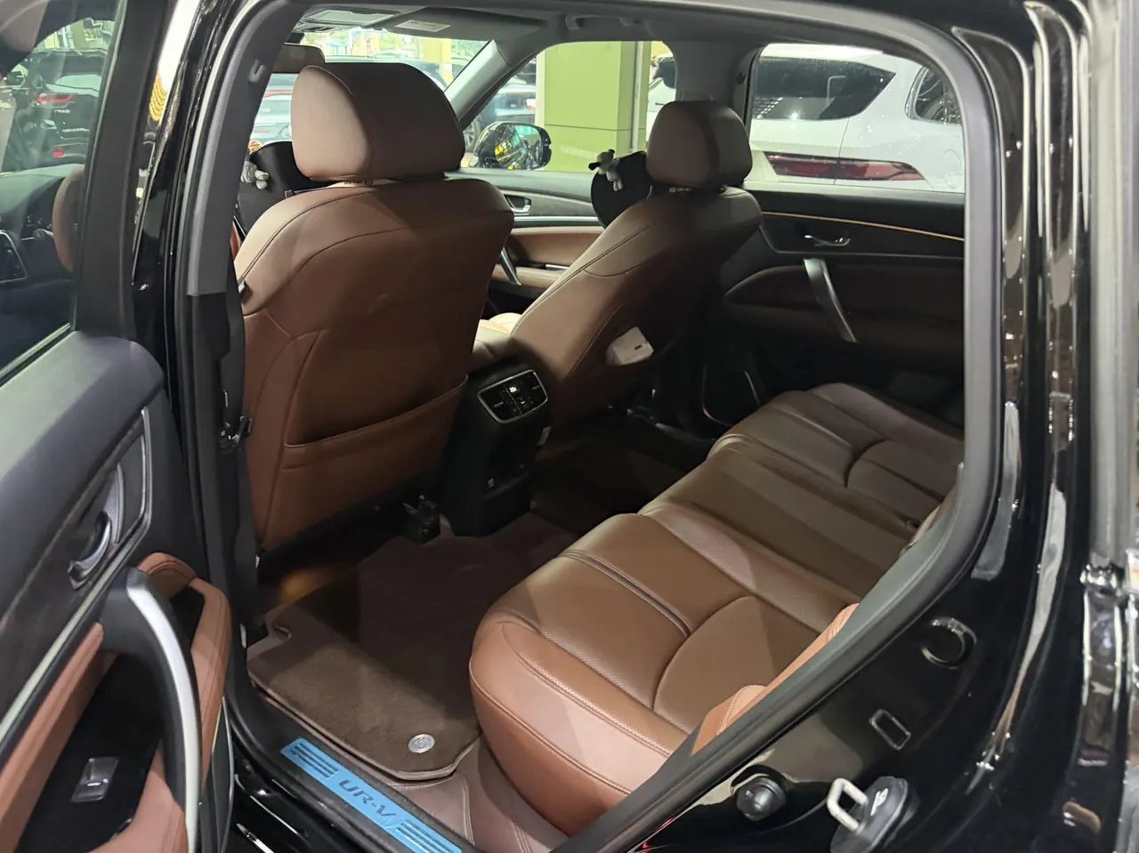Honda 2020 UR-V 2.0T 370TURBO two-drive elegant version of automatic gear 5