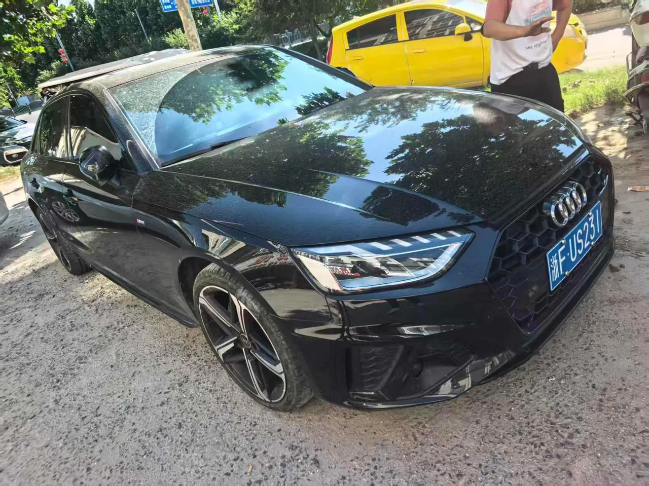 Audi 2024 A4L 2.0TFSI 40TFSI Deluxe Dynamic Automatic 2