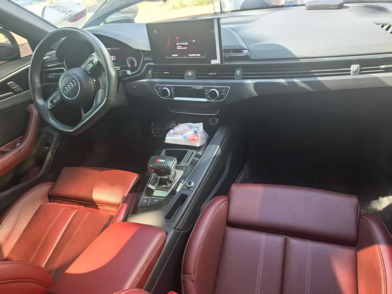 Audi 2024 A4L 2.0TFSI 40TFSI Deluxe Dynamic Automatic 5