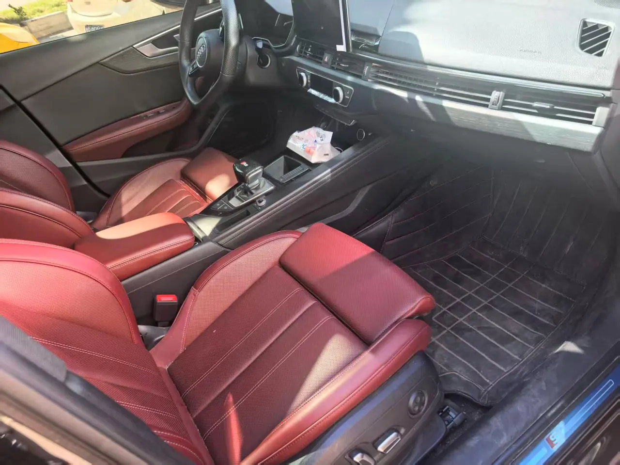 Audi 2024 A4L 2.0TFSI 40TFSI Deluxe Dynamic Automatic 6