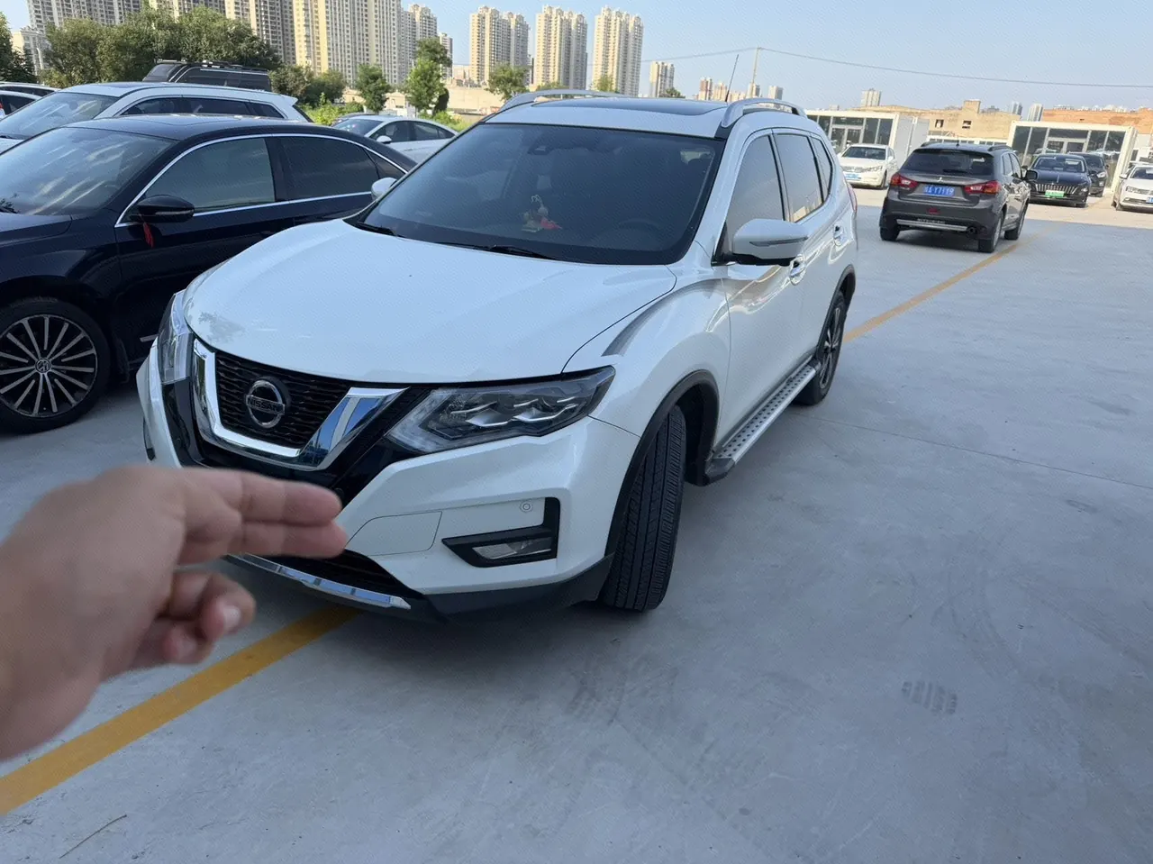 Open image lightbox: Nissan 2020 Qijun 2.5 stepless XL ITS four-wheel drive luxury pilot version automatic gear