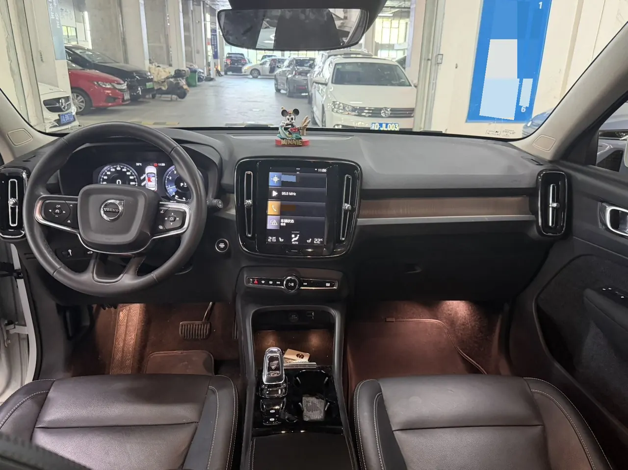 Volvo 2021 XC40 2.0T T4 4-wheel drive Zhiyuan Deluxe Edition Automatic Gear 5