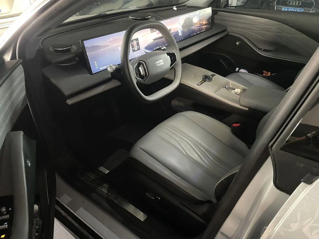 Geely Galaxy 2024 E 8 550km Rear Drive Longteng Edition Automatic Gear 4