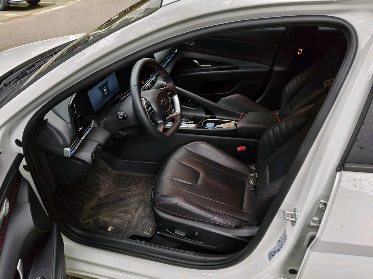 Hyundai 2022 Elantra-Sanxiang 1.5 Stepless 20th Anniversary Automatic Gear 2