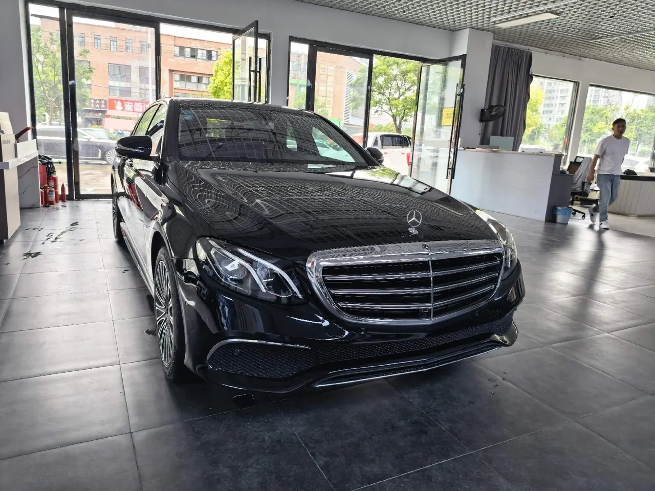 Mercedes Benz E-Class 2020 E 300 L 2.0T Sports Fashion Automatic Gear 3