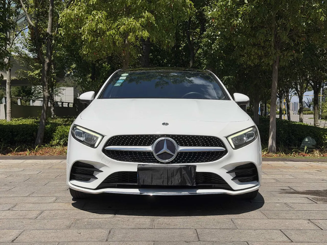 Mercedes Benz Class A 2020 A 200 L 1.3T Sports Automatic 3