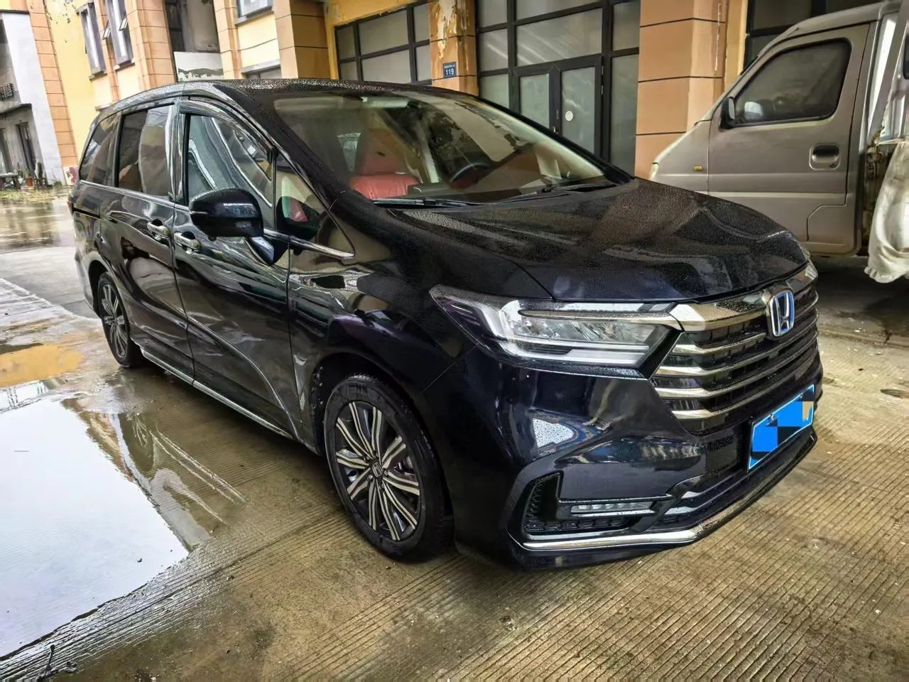 Honda 2022 Odyssey Hybrid 2.0 Stepless Sharp and Pleasant Edition Automatic Gear 2