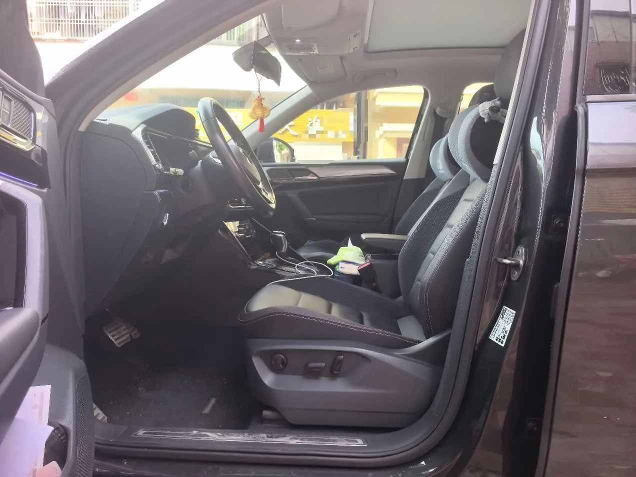 Volkswagen 2020 Tanyue 2.0TSI 330TSI Two-Drive Deluxe Zhilian Edition Pro Automatic Gear 3