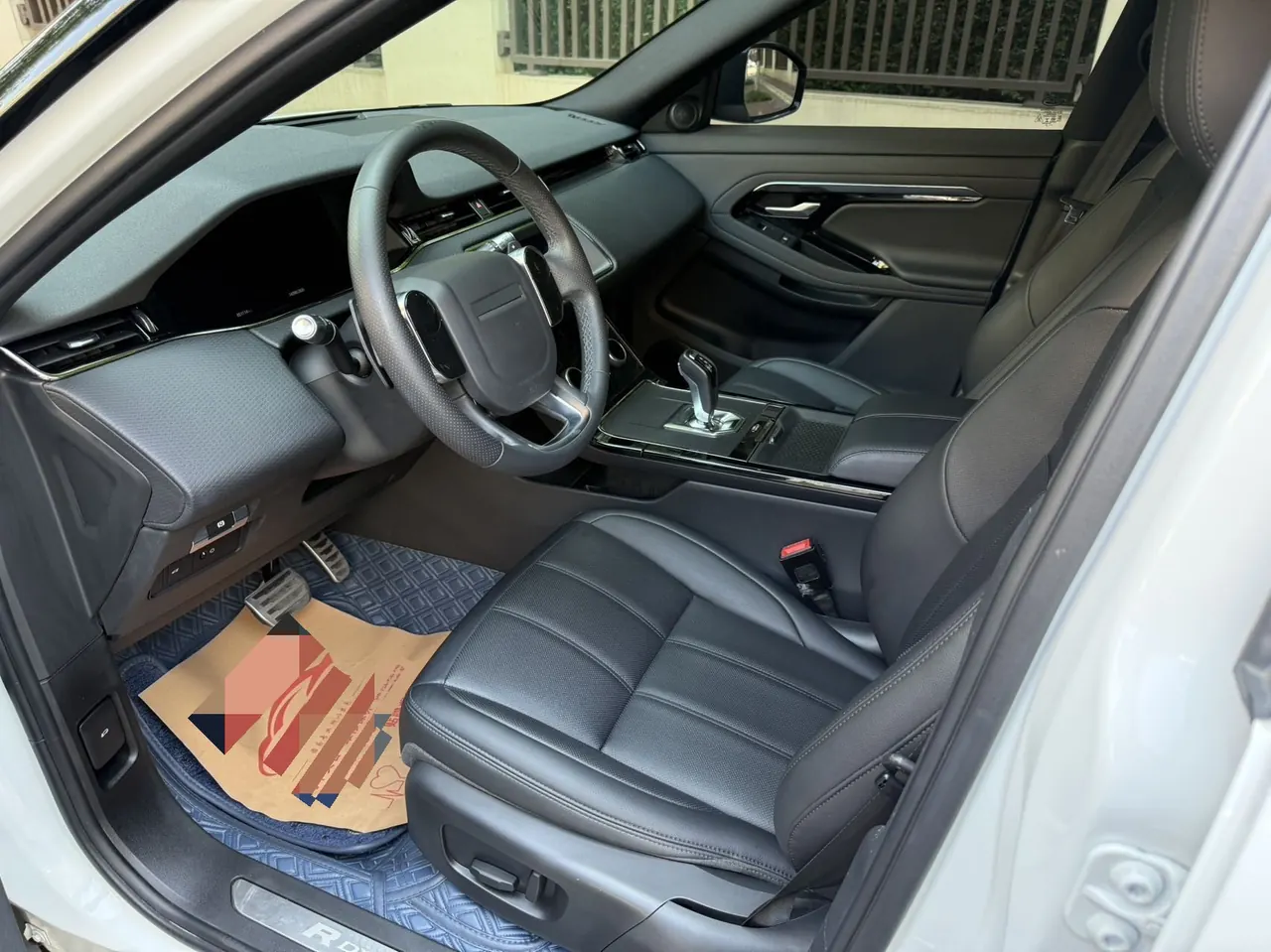 Land Rover 2021 evoque 48V 2.0T 249PS R-DYNAMIC s obsidian black sports version automatic gear 7