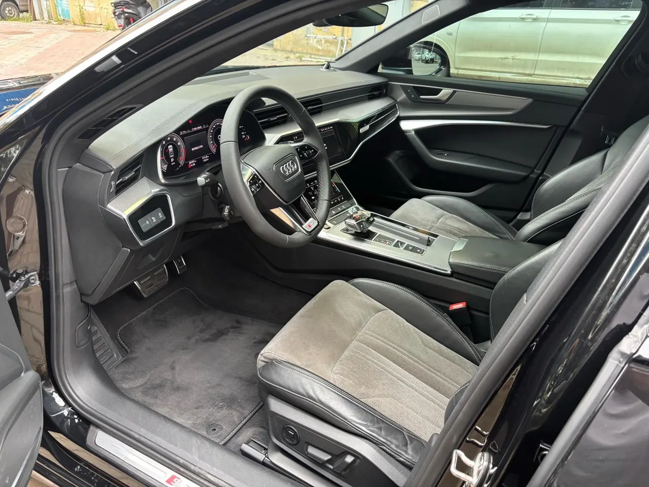 Audi 2021 A6L 2.0TFSI 45TFSI Quattro enjoy dynamic automatic transmission 6
