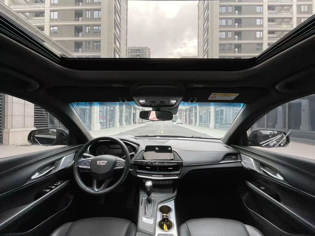 Cadillac 2022 CT4 2.0T 28T luxury automatic gear 9