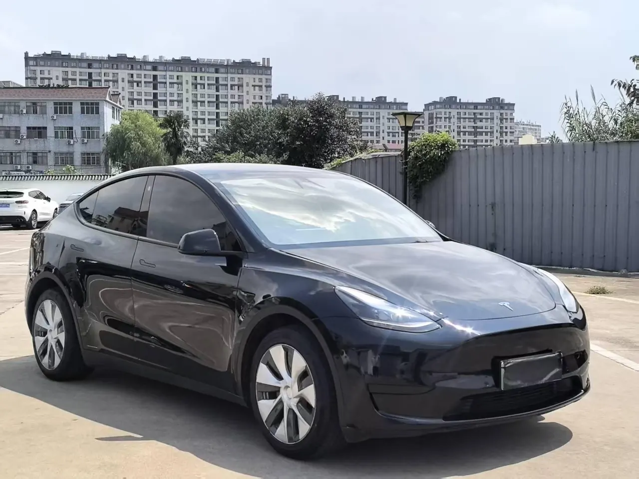 Tesla 2022 Model Y rear-wheel drive version (facelift) automatic gear 3