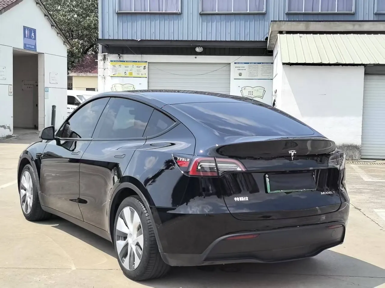 Tesla 2022 Model Y rear-wheel drive version (facelift) automatic gear 7