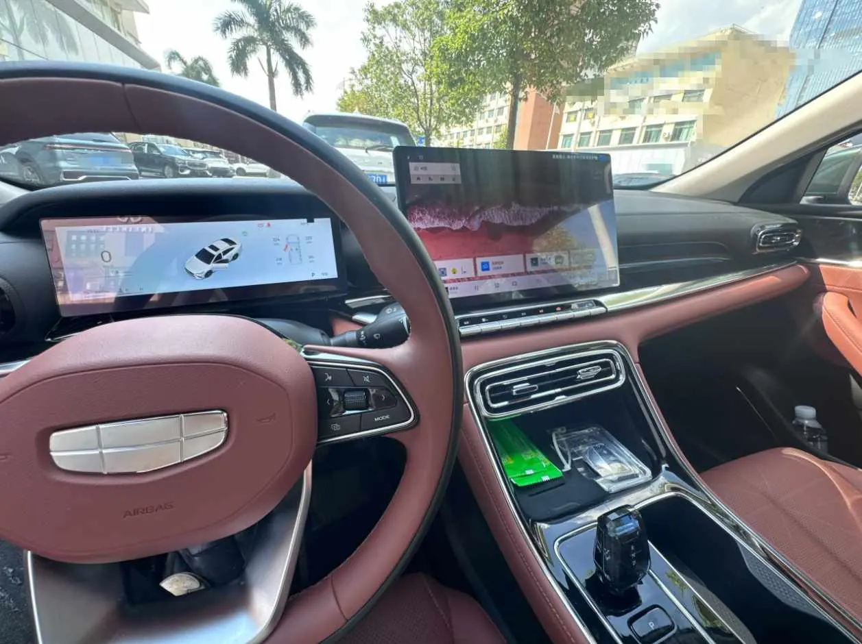 Geely 2026 Emgrand – Sedan 1.5T Flagship Automatic 3