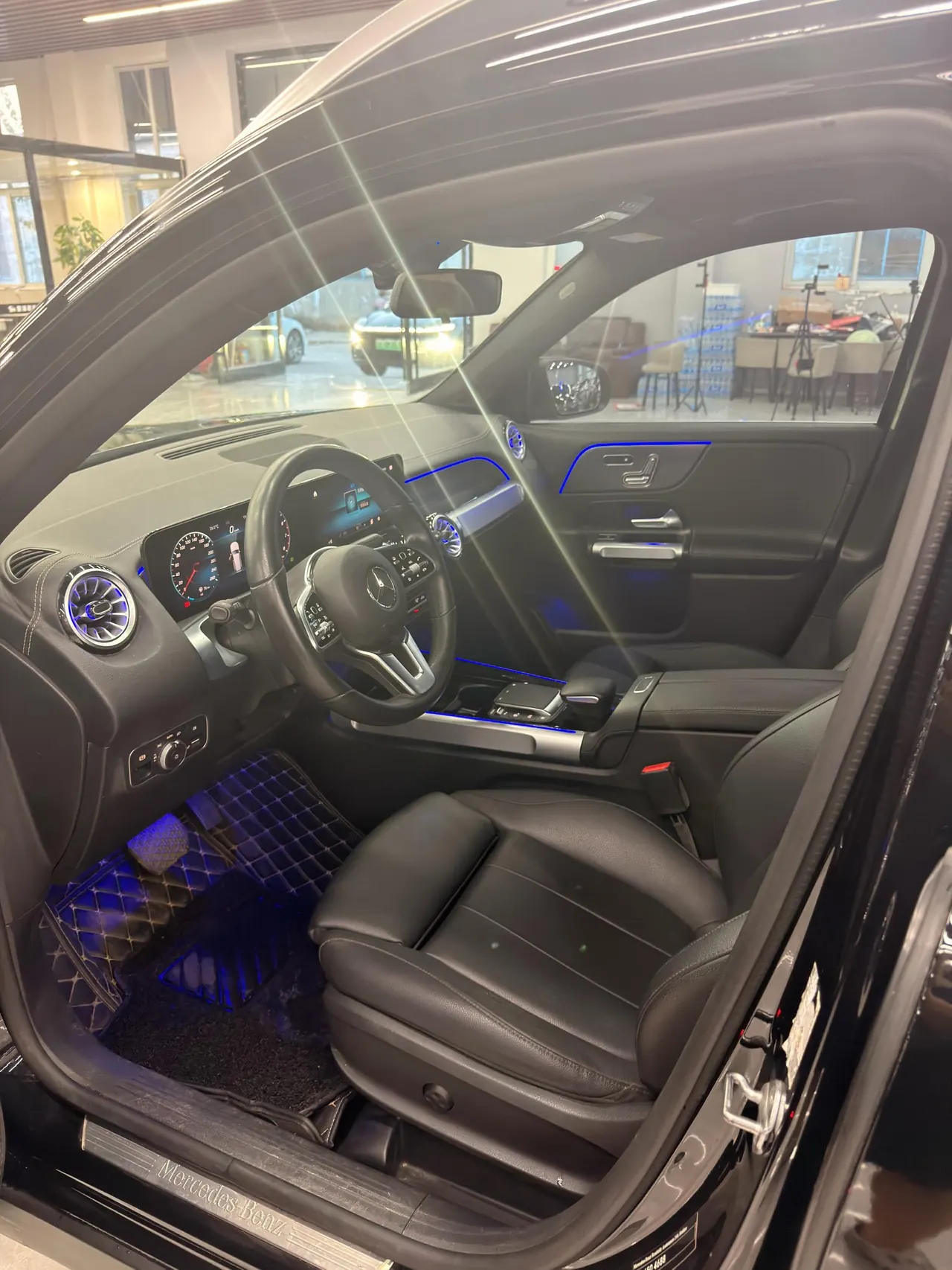 Mercedes Benz 2023 GLB 220 2.0T Dynamic Automatic 4