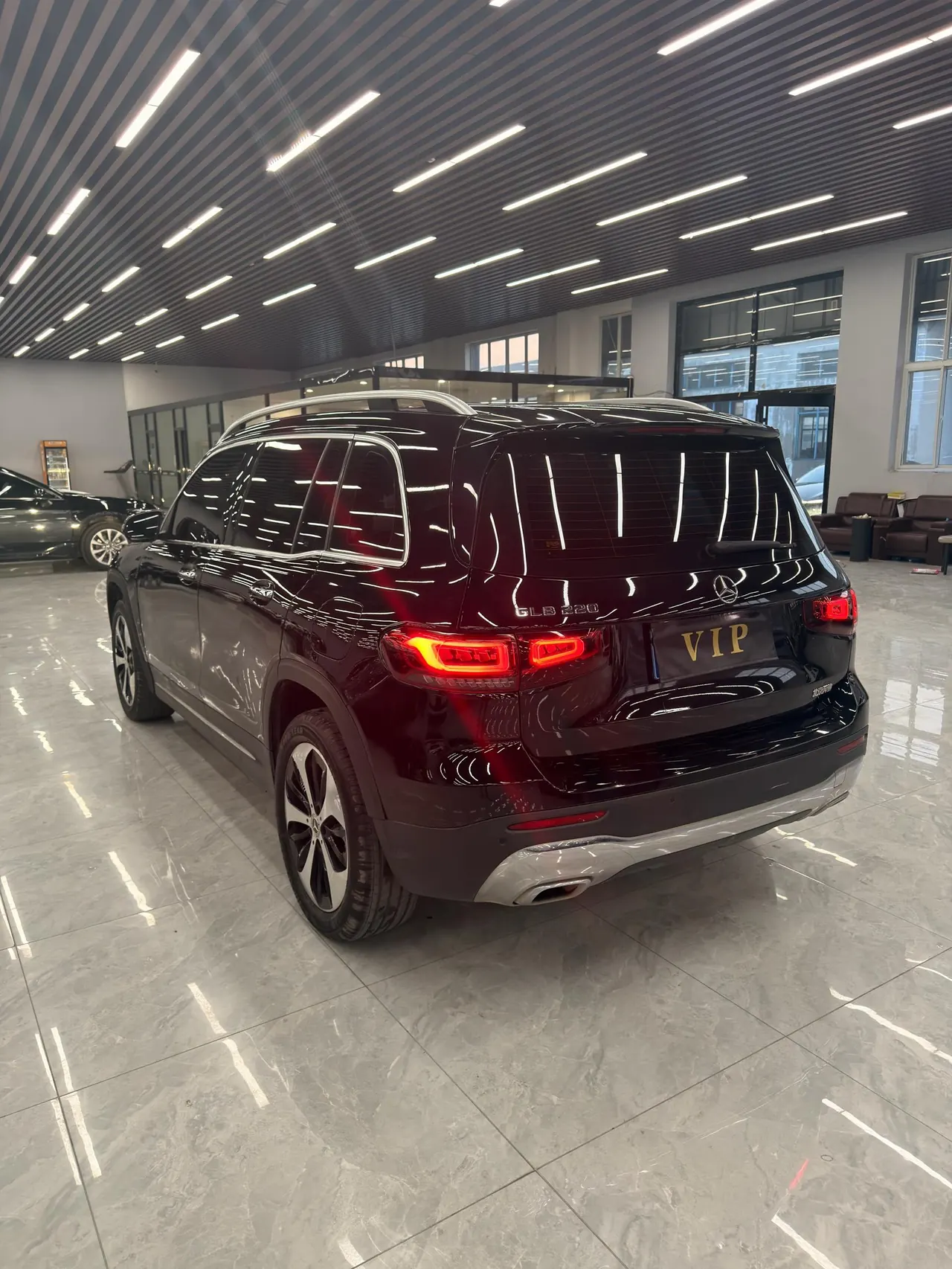 Mercedes Benz 2023 GLB 220 2.0T Dynamic Automatic 7