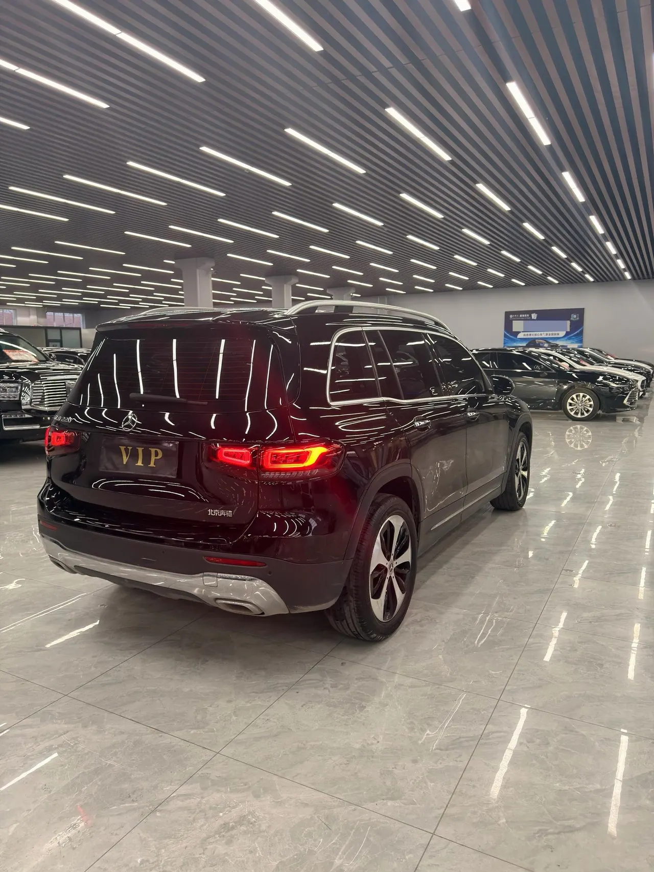 Mercedes Benz 2023 GLB 220 2.0T Dynamic Automatic 9