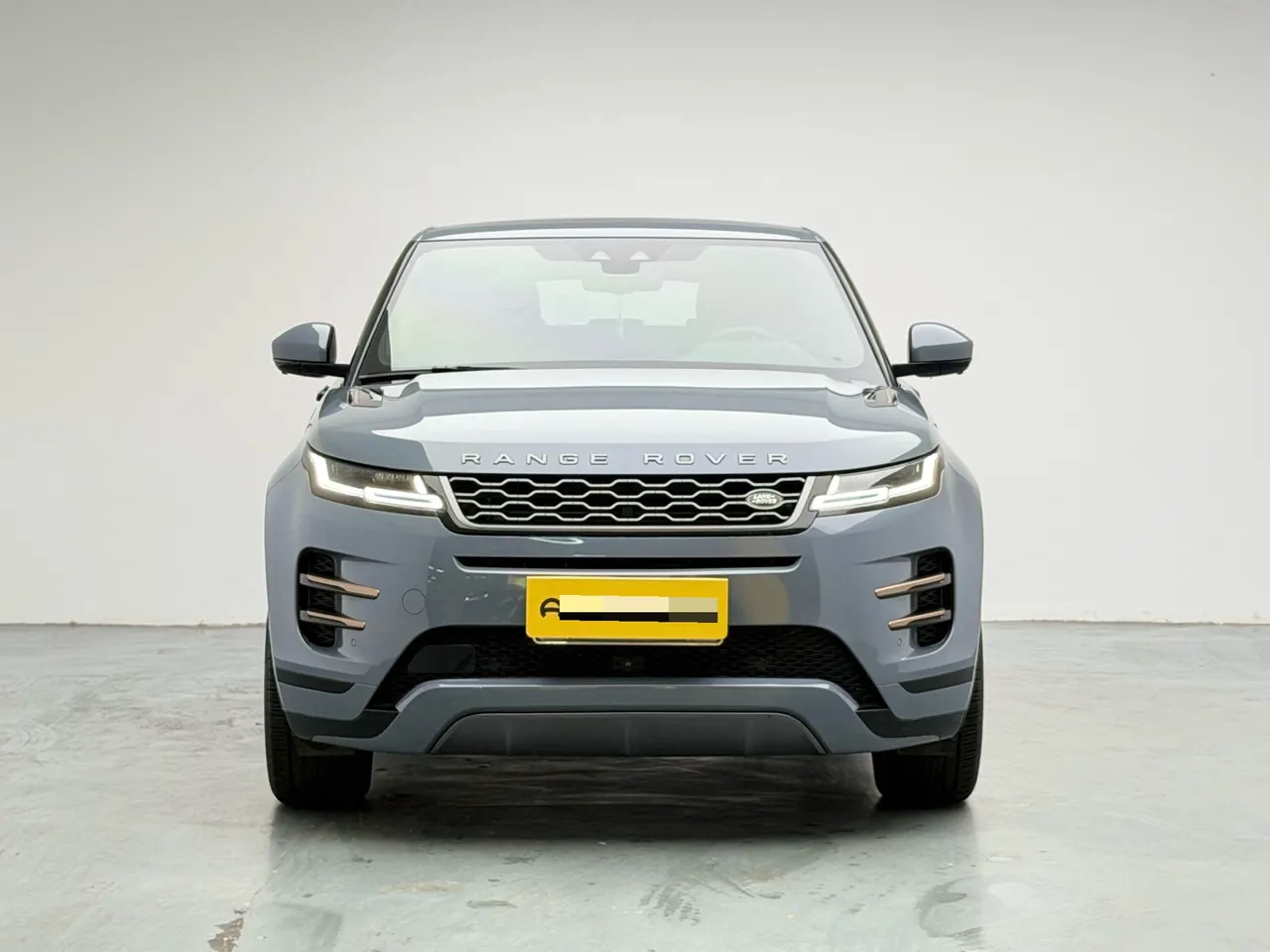 Land Rover 2020 Range Rover Aurora 48V 2.0T 249PS R-DYNAMIC SE Sports Technology Edition Automatic Gear 2