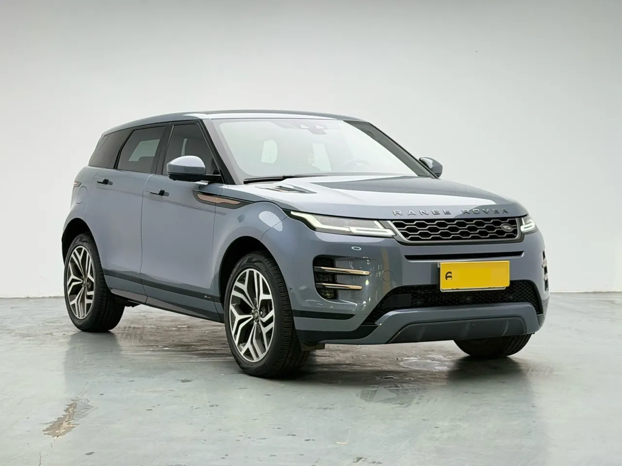 Land Rover 2020 Range Rover Aurora 48V 2.0T 249PS R-DYNAMIC SE Sports Technology Edition Automatic Gear 3