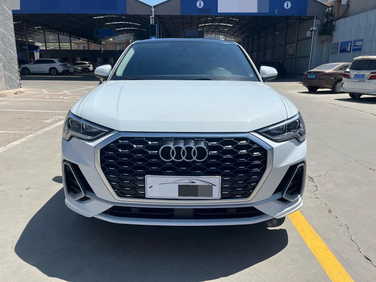 Audi 2021 Q3 Sportback 2.0TFSI 40TFSI into the life version of automatic gear 3