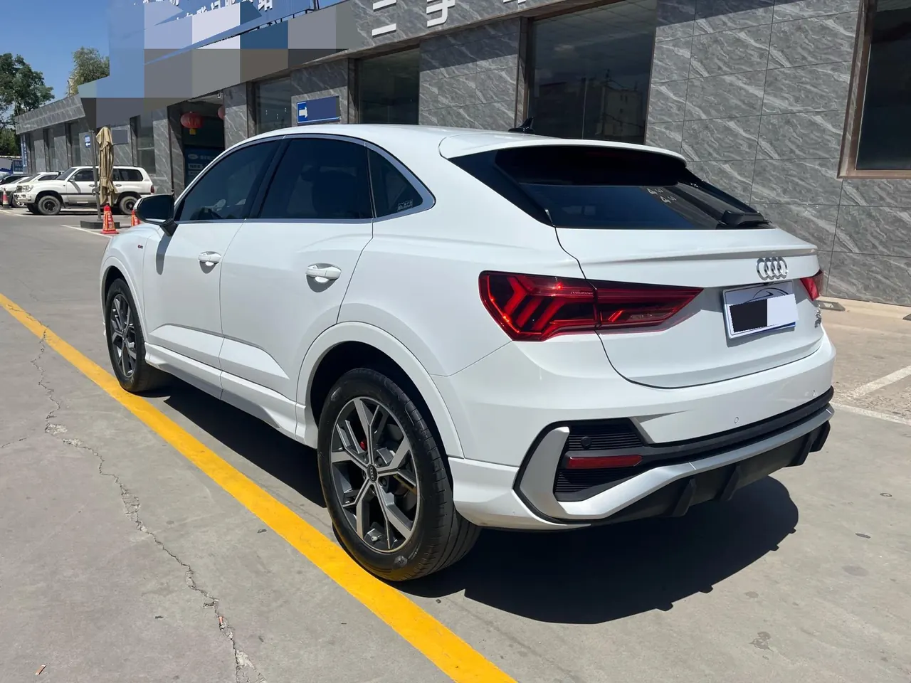 Audi 2021 Q3 Sportback 2.0TFSI 40TFSI into the life version of automatic gear 7