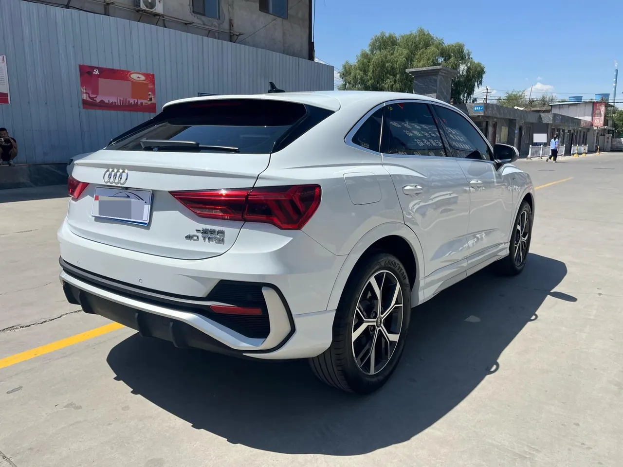 Audi 2021 Q3 Sportback 2.0TFSI 40TFSI into the life version of automatic gear 9