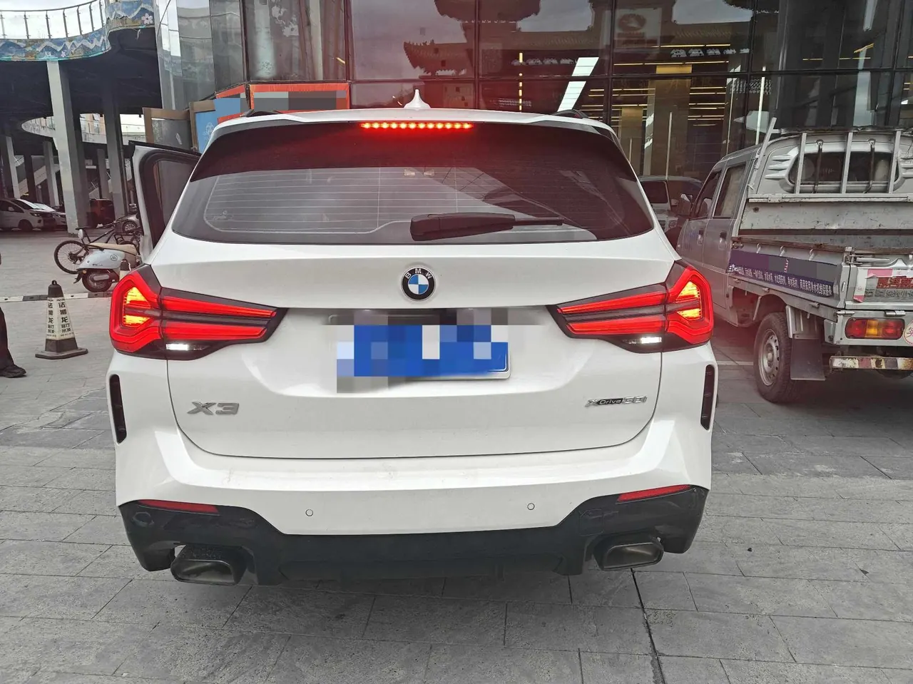 BMW 2023 X3 xDrive30i 2.0T Leading M Obsidian Night Suit Automatic Gear 5
