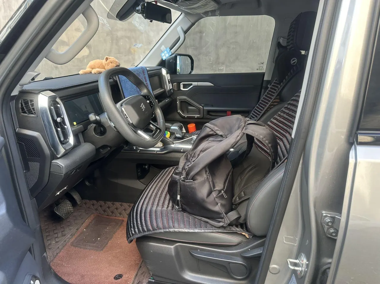 Jetour 2023 Travelers 1.5T Two-Drive Discovery PRO Automatic Gear 2