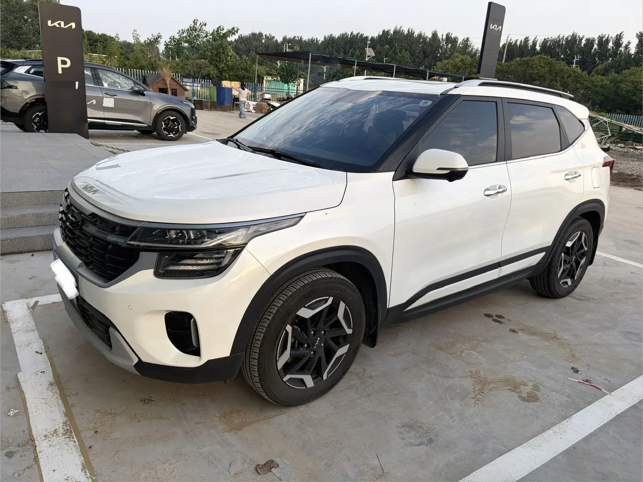 Open image lightbox: Kia 2023 Setus 1.5 Stepless Deluxe Edition Automatic Transmission